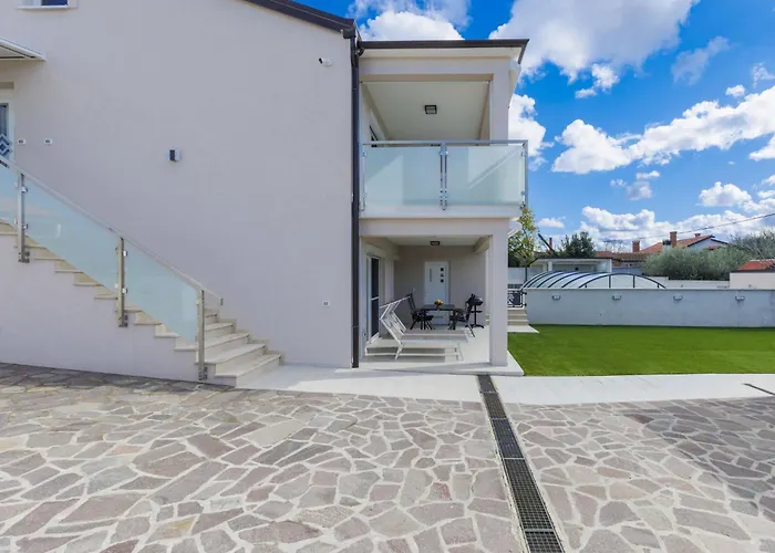 Galici-4 By Interhome Lejlighed Umag
